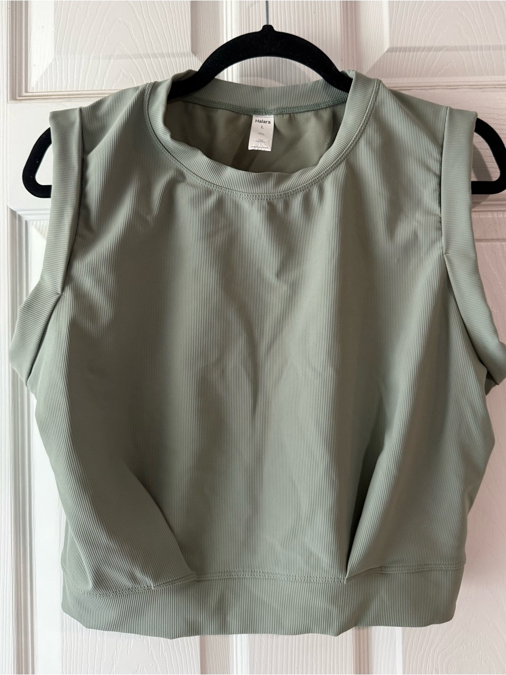 Halara Womens Large Sleeveless Cropped Yoga Gym Top Sage Green Workout Active